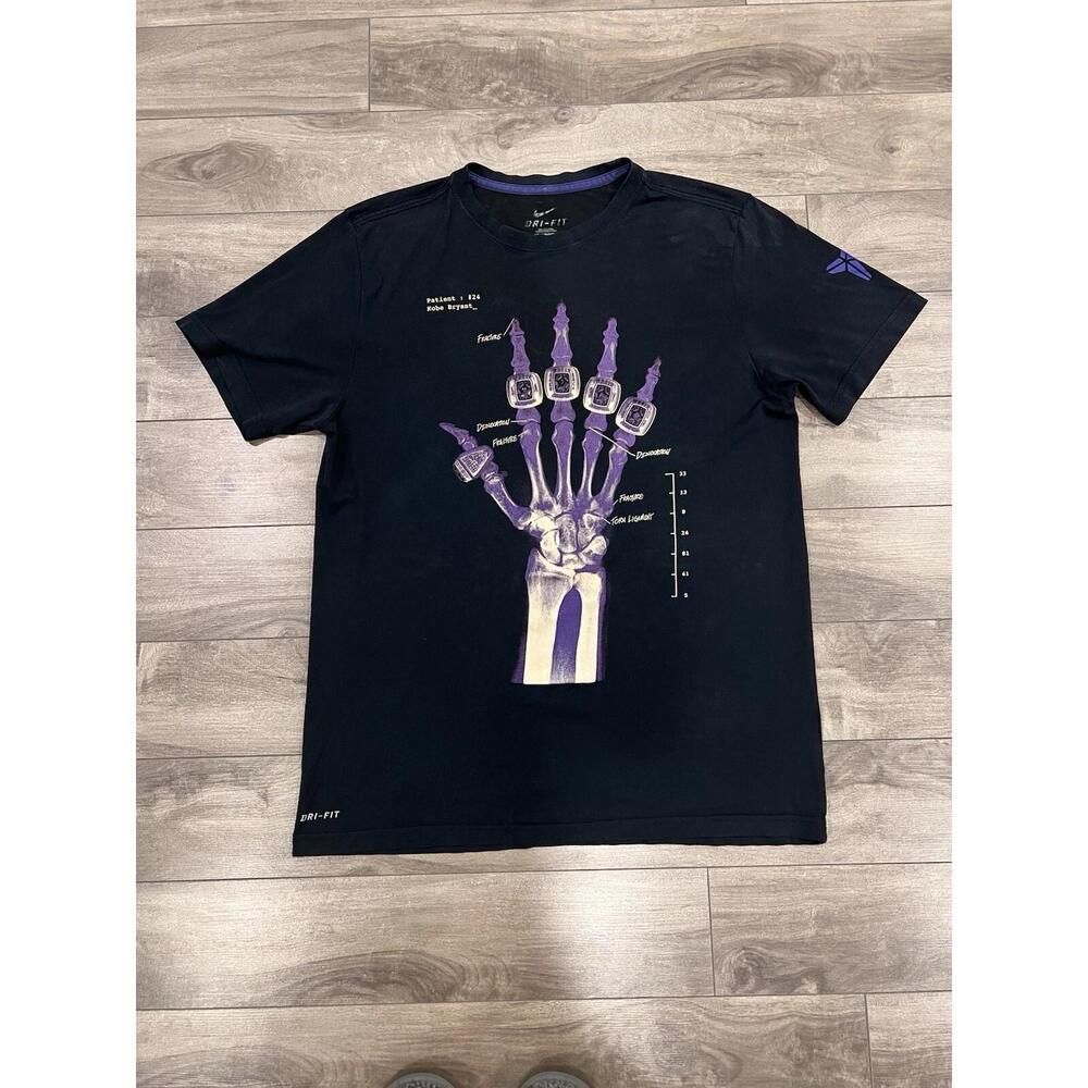 Los Angeles Lakers Kobe Bryant Nba T-Shirt Large Broken Not Beaten Mamba